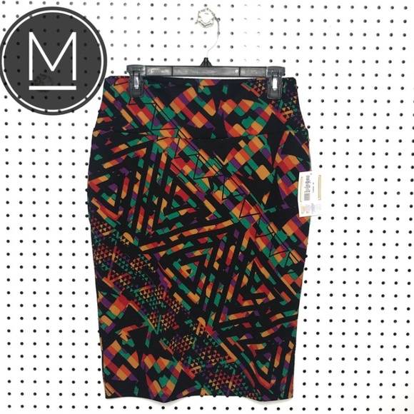 NWT LuLaRoe Cassie - Picture 1 of 1